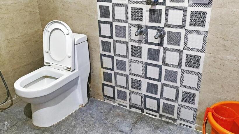 Трехместный Номер Deluxe, Keerthi