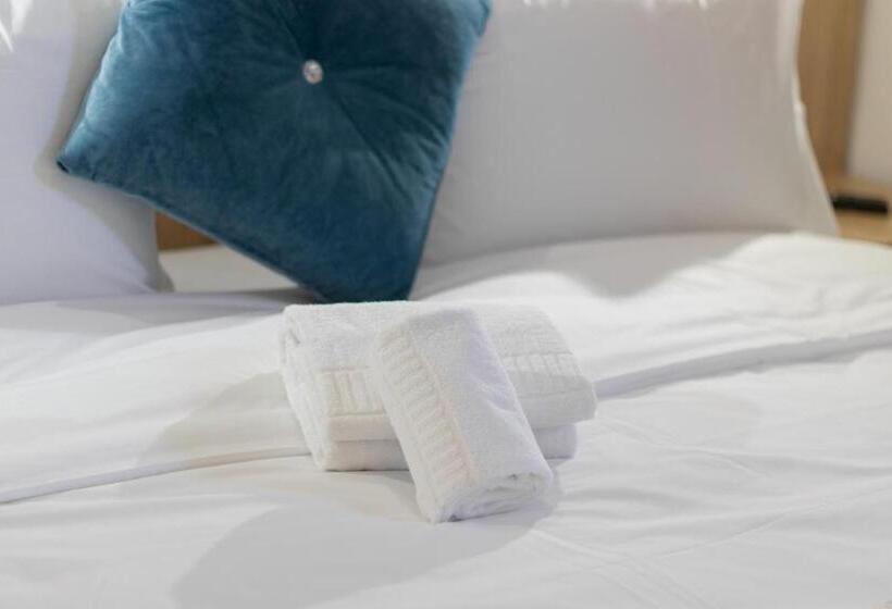 スタンダードルーム, Karam City