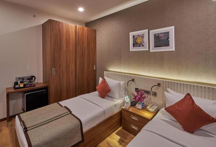 디럭스 룸, Regenta Inn Grandorr, Mahadevapura