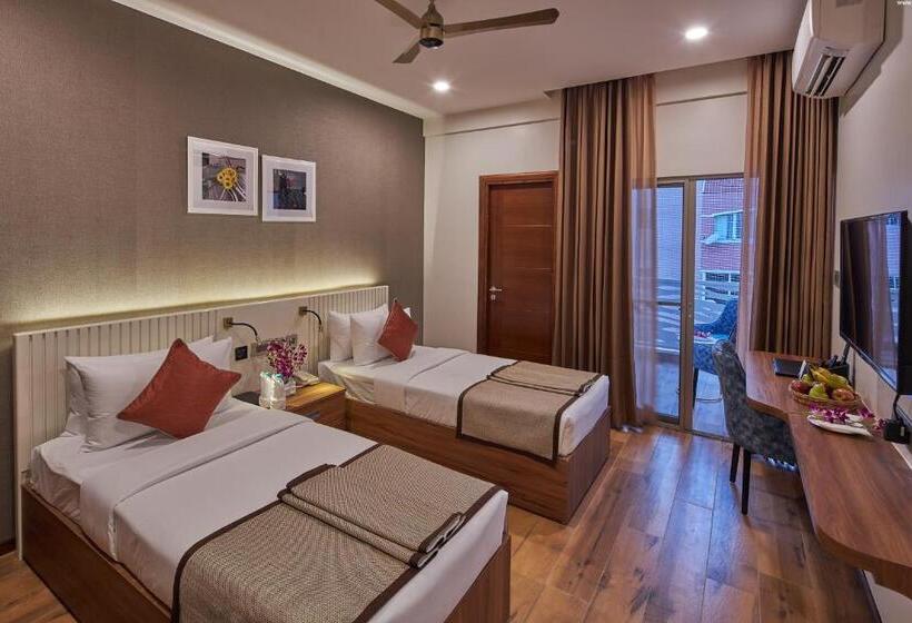 디럭스 룸, Regenta Inn Grandorr, Mahadevapura