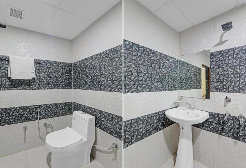 اتاق کلاسیک سه تخته, Townhouse 1160 P.s.palace Near Amausi Metro Station