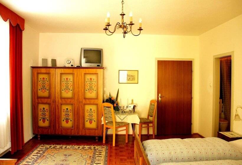 חדר סטנדרט לשלושה, Casa Ema Austria