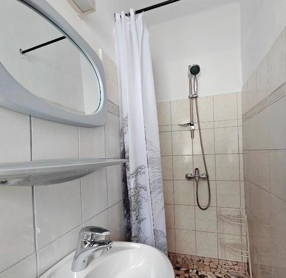 חדר סטנדרט לארבעה, Casa Ema Austria