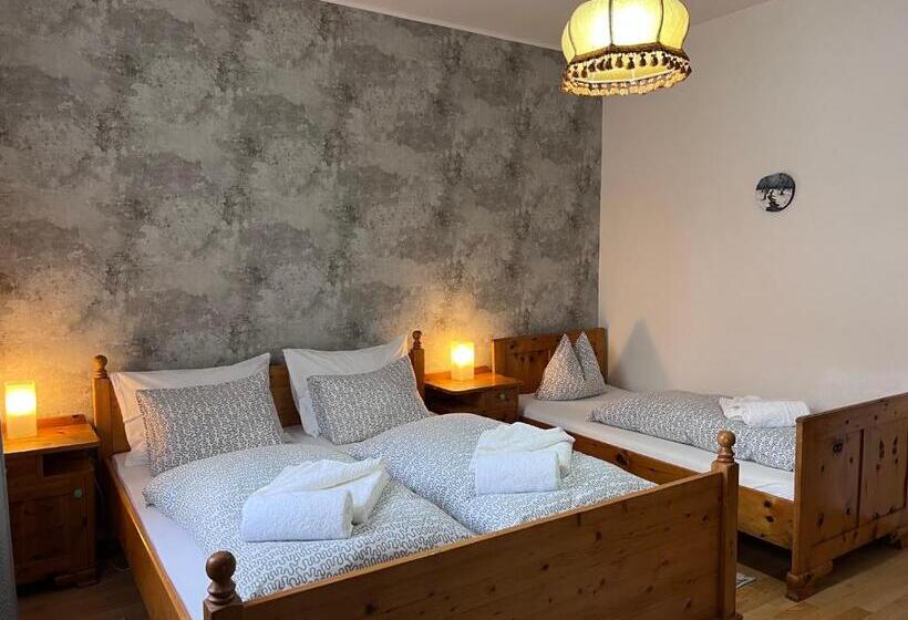 חדר סטנדרט לשלושה, Casa Ema Austria