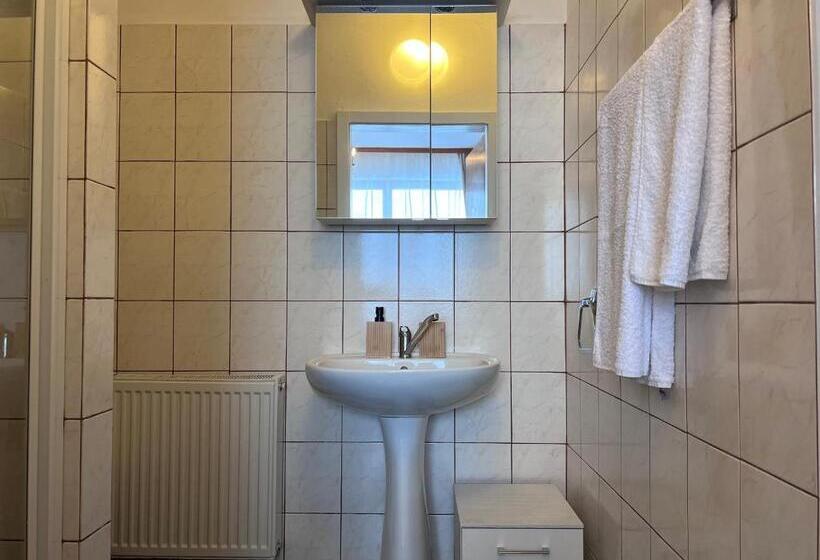 Номер Стандарт Трехместный, Casa Ema Austria