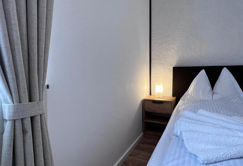 חדר סטנדרט לשלושה, Casa Ema Austria