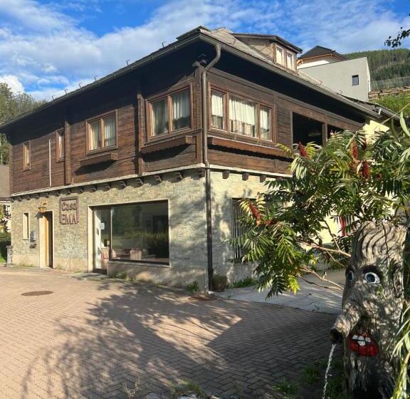 חדר סטנדרט לשלושה עם נוף לגינה, Casa Ema Austria