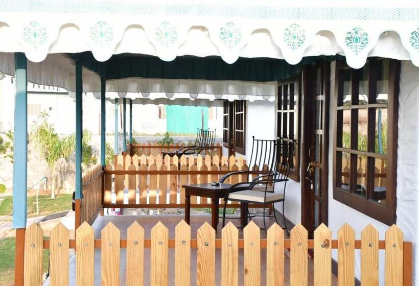 带大床的豪华间, Ananda Resort