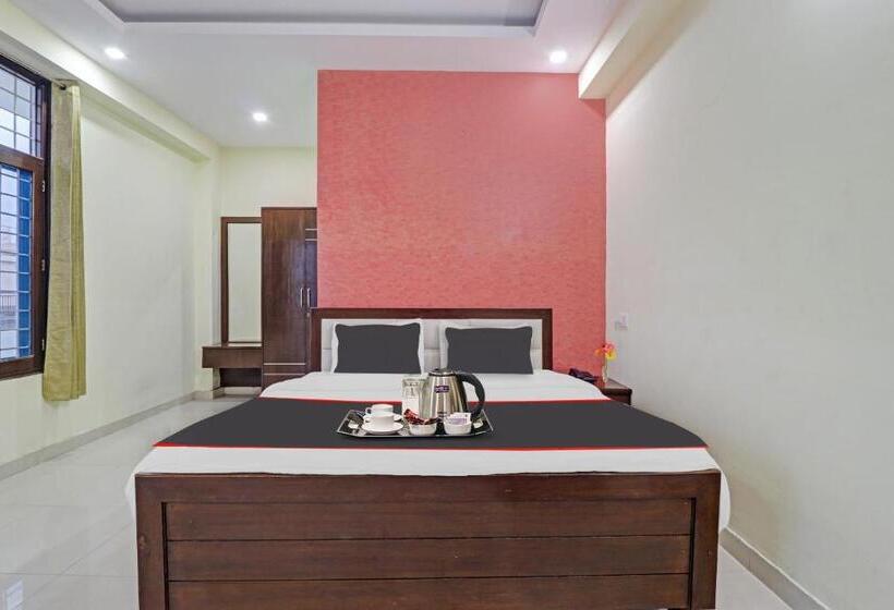 Quarto Triplo Clássico, Premnagar Heights