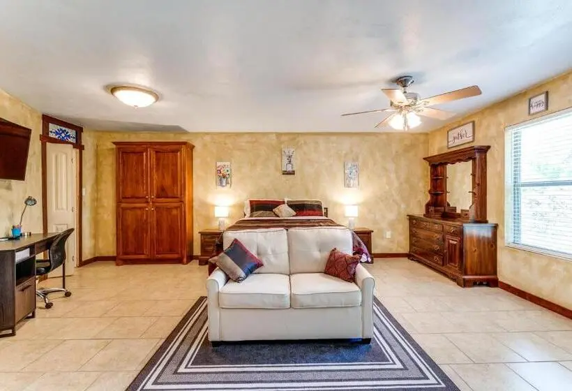 Standard-studio, Hide Away Guest House