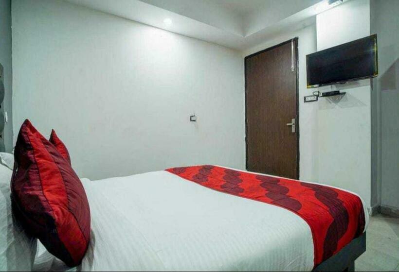 غرفة كلاسيكية ثلاثية, Pop 700964  Pingal Dream Near Prachin Shani Mandir