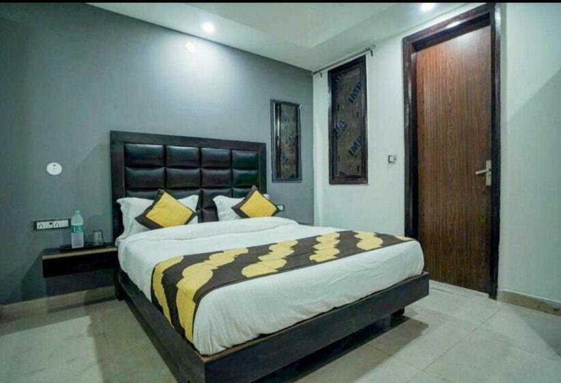 غرفة ديلوكس ثلاثية, Pop 700964  Pingal Dream Near Prachin Shani Mandir