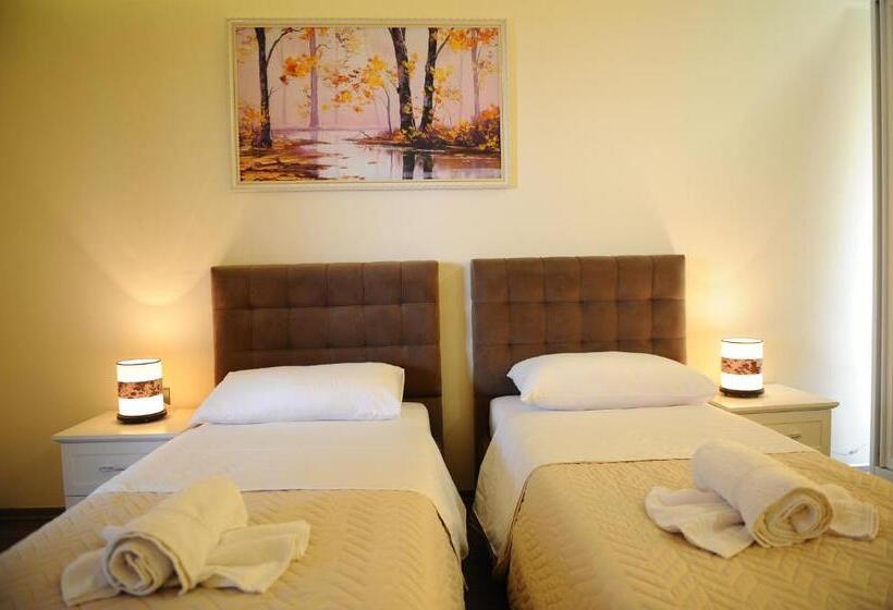 חדר אקונומי, Rezidence Tredi City Center