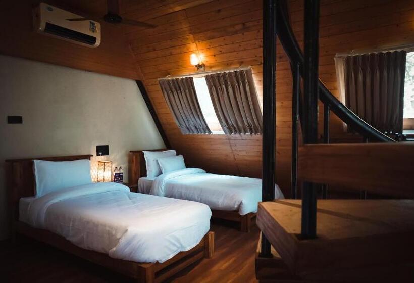 수피리어 패밀리 룸, La Selva Resort, Pench National Park