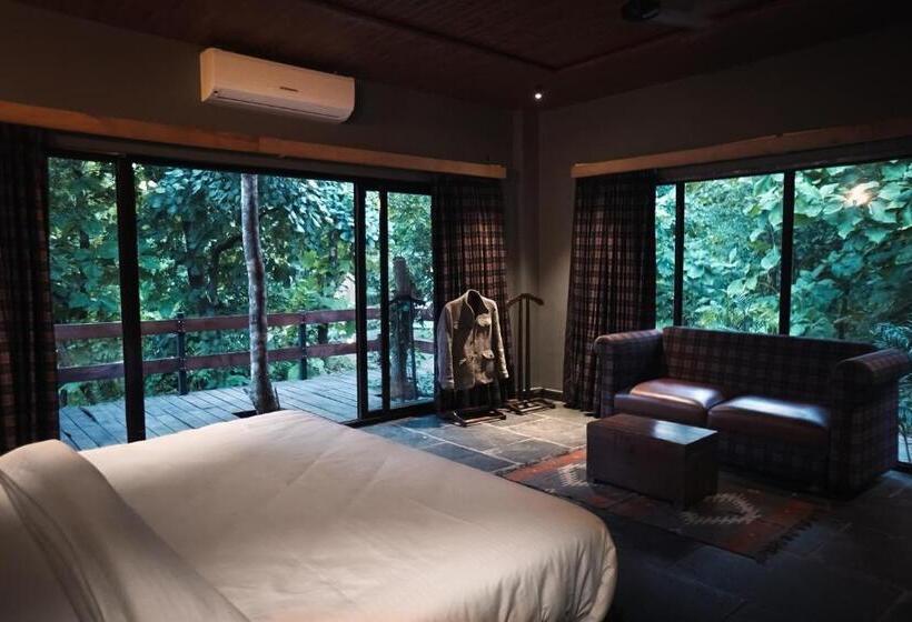 带阳台套房, La Selva Resort, Pench National Park