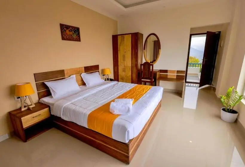 バルコニー付きデラックスルーム, The Windy Mist Resort Munnar