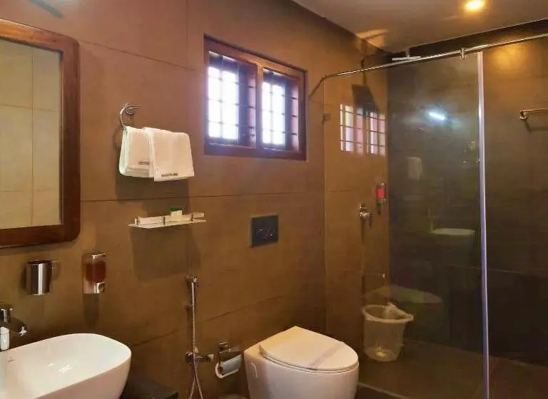 バルコニー付きジュニアスイート, The Windy Mist Resort Munnar