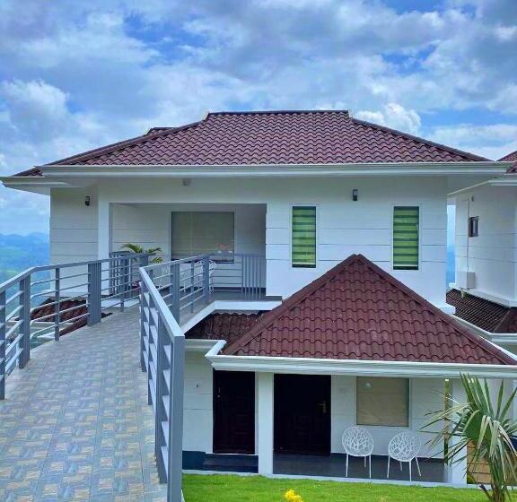 Полулюкс с Балконом, The Windy Mist Resort Munnar