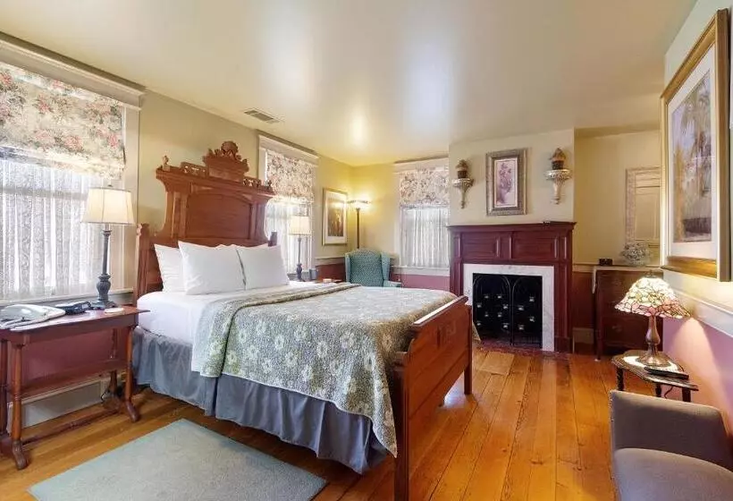 バスタブ付きデラックスルーム, After Eight Bed And Breakfast