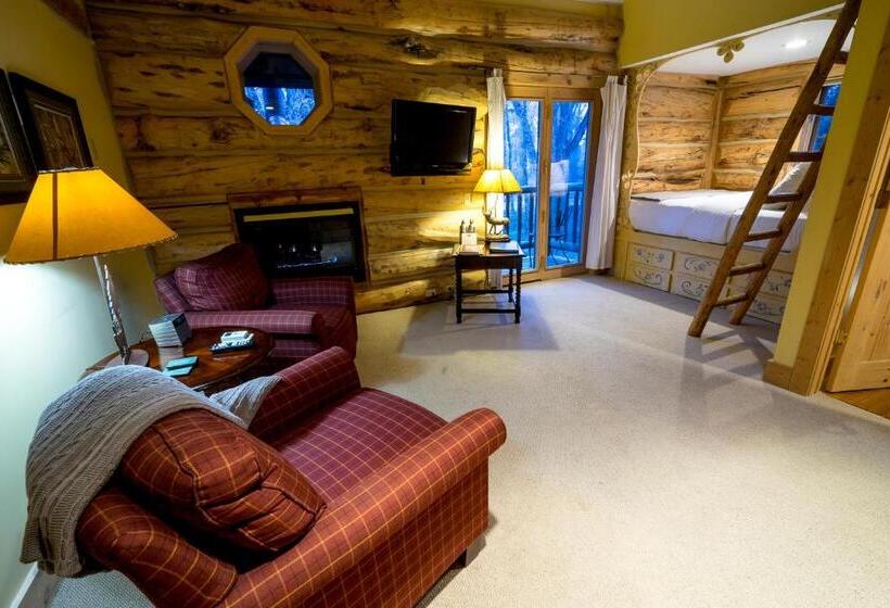 غرفة عائلية, Bentwood Inn