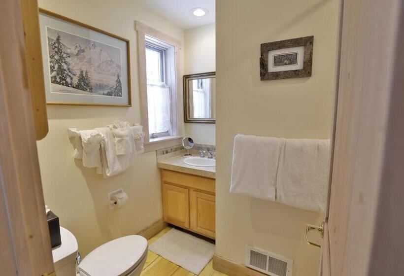 غرفة قياسية سرير كينج, Bentwood Inn