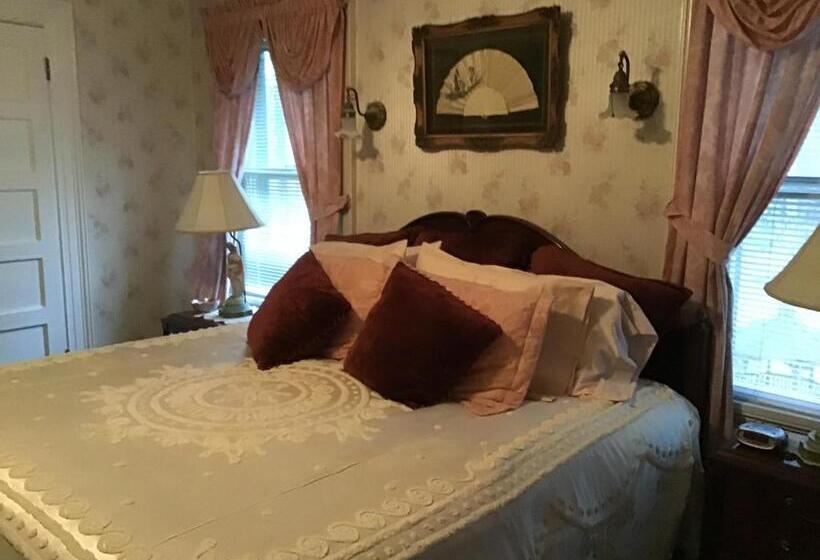 带大床的复式套间, Brookview Manor Inn