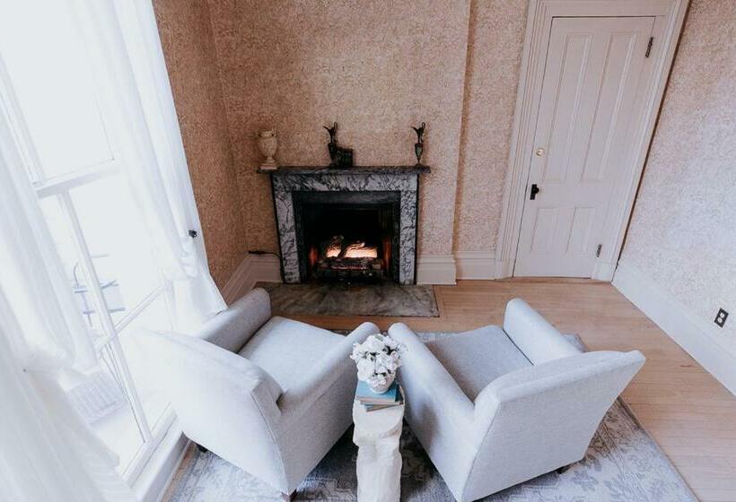 Номер Deluxe, Mayhurst Estate