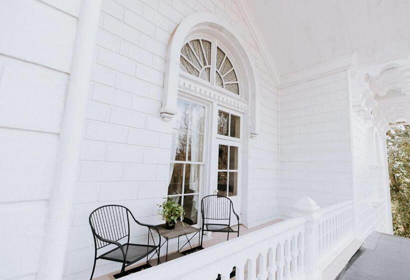 Номер Deluxe, Mayhurst Estate