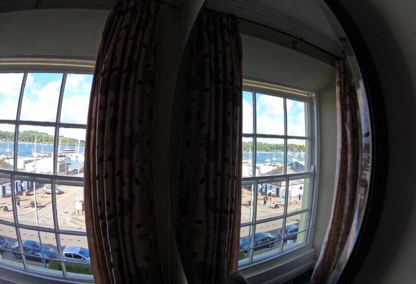 Номер Стандарт Вид на Море, The Grove Falmouth