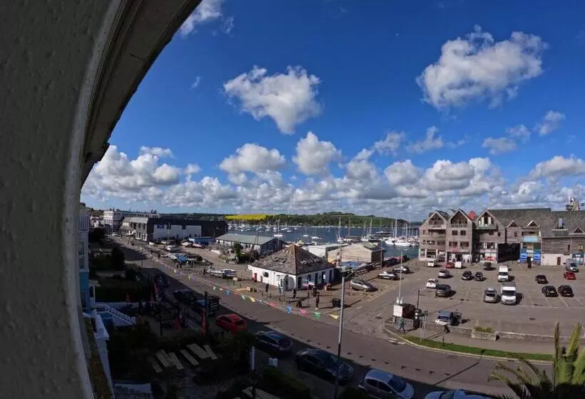 オーシャンビュースタンダードルーム, The Grove Falmouth