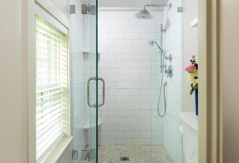 غرفة قياسية سرير كينج, The Inn At Yarmouth Port