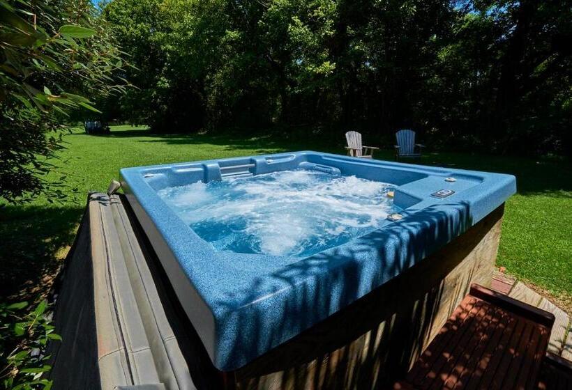 غرفة قياسية سرير كينج, Creekwalk Inn Bed And Breakfast With Cabins