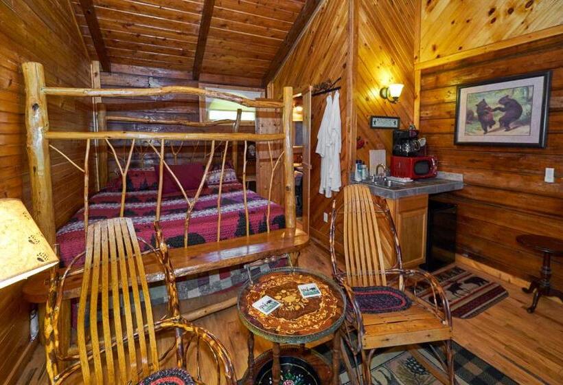 غرفة قياسية سرير كينج, Creekwalk Inn Bed And Breakfast With Cabins