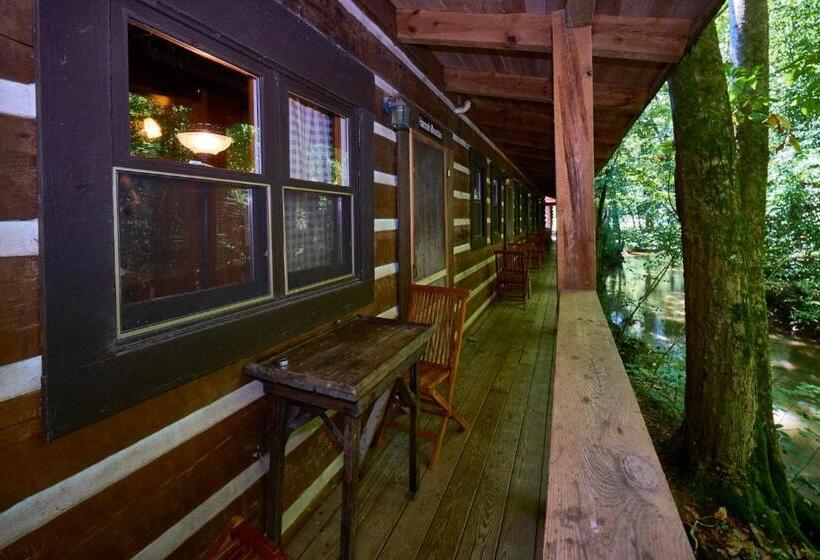 غرفة ديلوكس سرير كينج, Creekwalk Inn Bed And Breakfast With Cabins