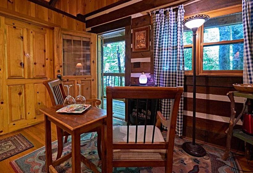 غرفة ديلوكس سرير كينج, Creekwalk Inn Bed And Breakfast With Cabins