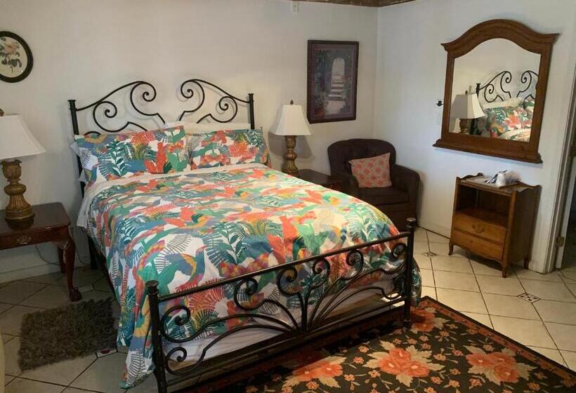 غرفة قياسية, Chantico Inn