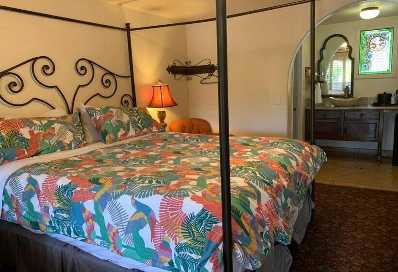 غرفة قياسية سرير كينج, Chantico Inn