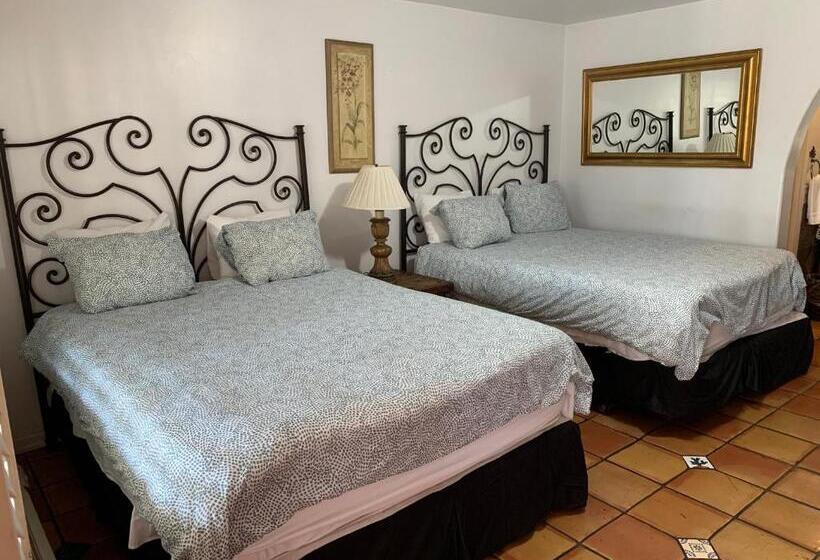 غرفة قياسية مزوَّدة بجاكوزي, Chantico Inn