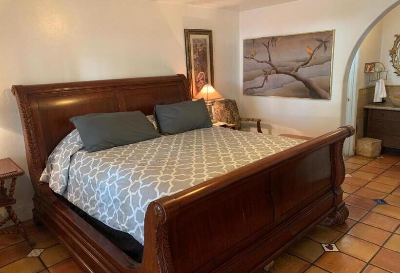 غرفة قياسية سرير كينج, Chantico Inn