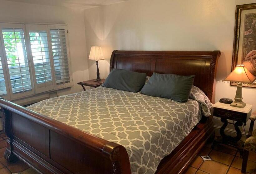 غرفة قياسية سرير كينج, Chantico Inn