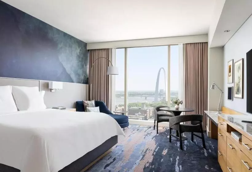 キングサイズベッドのスタンダードルーム, Four Seasons  St Louis