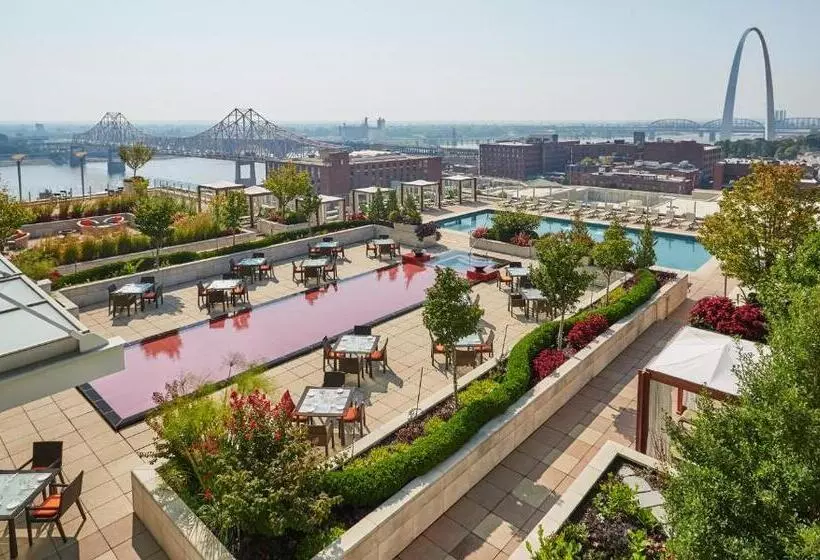 シングルデラックスルーム, Four Seasons  St Louis