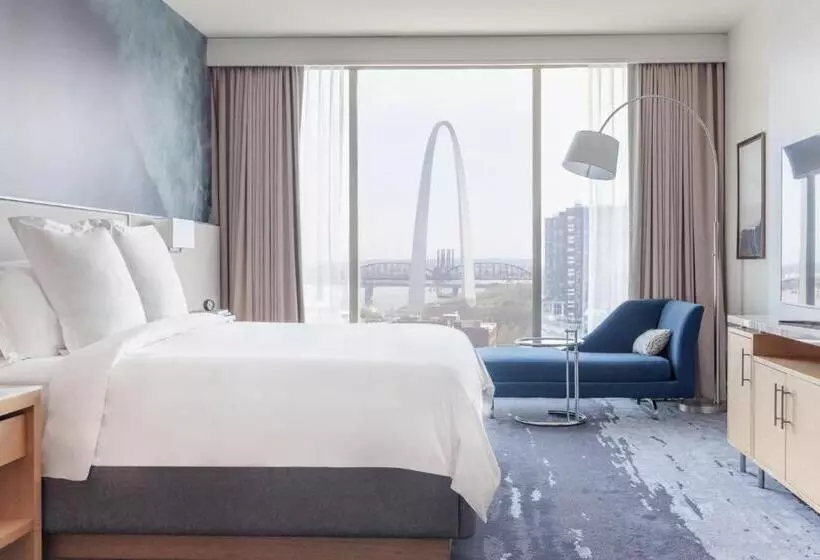 身障者適用スイートルーム, Four Seasons  St Louis