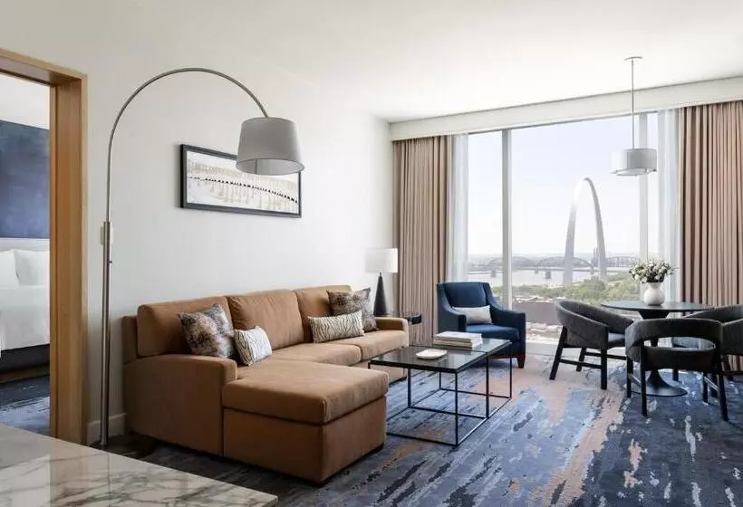 身障者適用スイートルーム, Four Seasons  St Louis