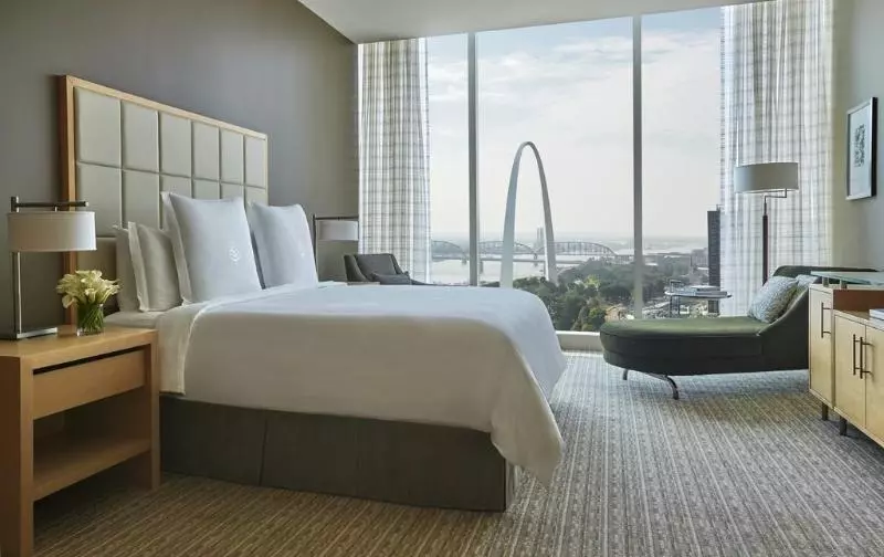 プレミアムルーム, Four Seasons  St Louis