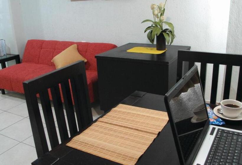 سوئیت جونیور با تخت بزرگ, Rs Suites