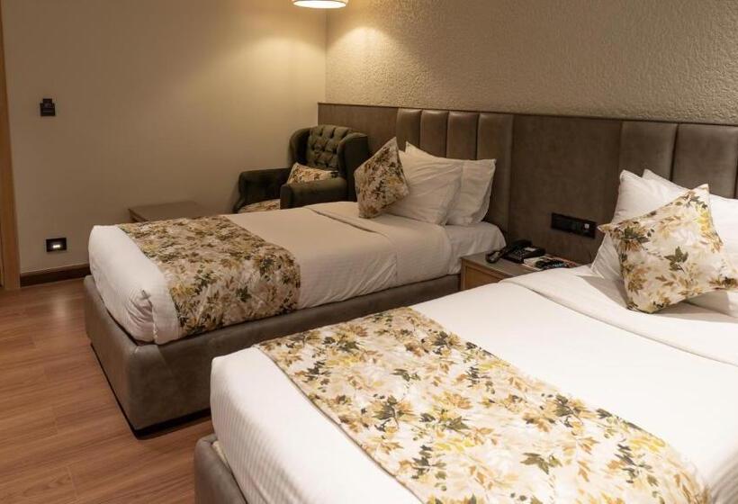 اتاق لوکس, The Cindrella