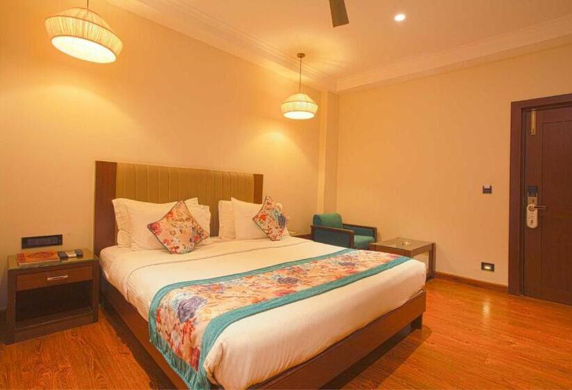 اتاق لوکس, The Cindrella