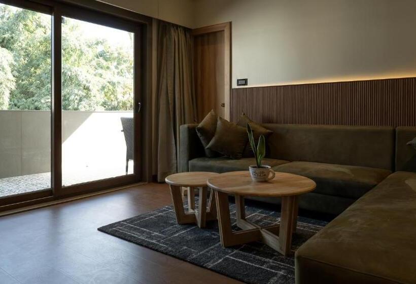 اتاق استاندارد با تخت بزرگ, The Cindrella