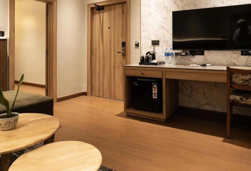 اتاق استاندارد با تخت بزرگ, The Cindrella